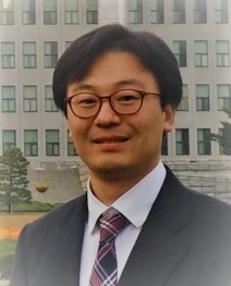 김진섭